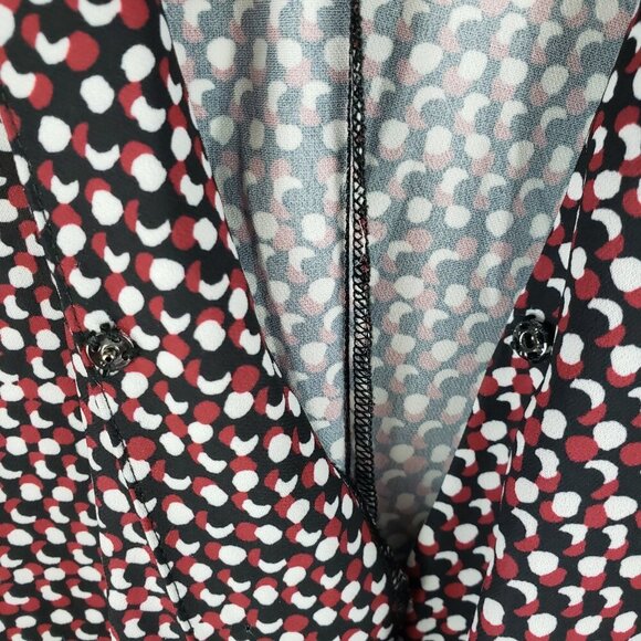Eloquii Black White Red Dot Faux Wrap Crossover Surplice Career Blouse Size 18 - Picture 6 of 8